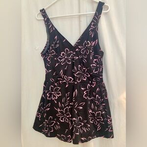 Maxine of Hollywood Black & Pink Hibiscus Print One Piece Swimsuit Size L